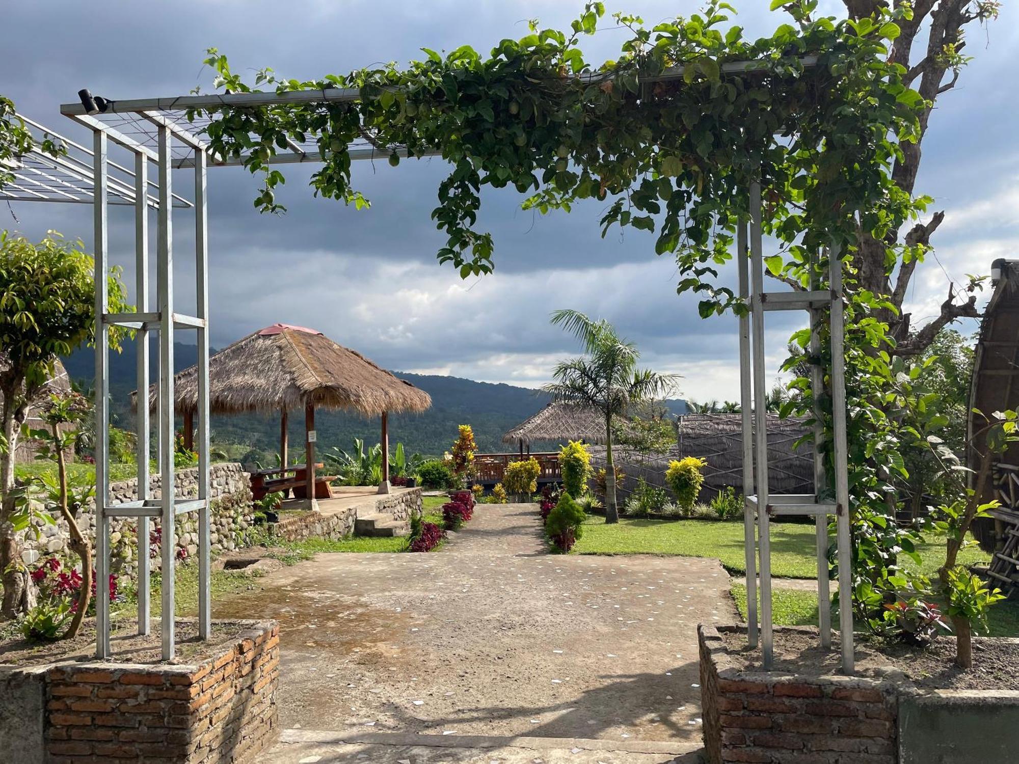 Villa Bambu Rinjani & Restaurant Senaru Exterior photo