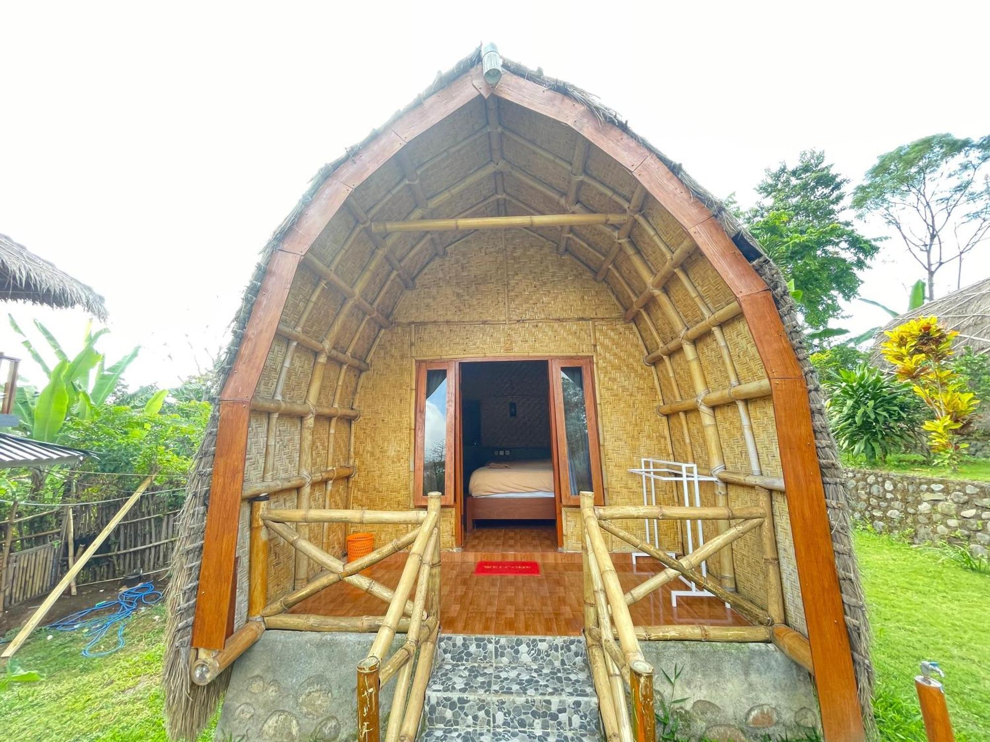 Villa Bambu Rinjani & Restaurant Senaru Exterior photo