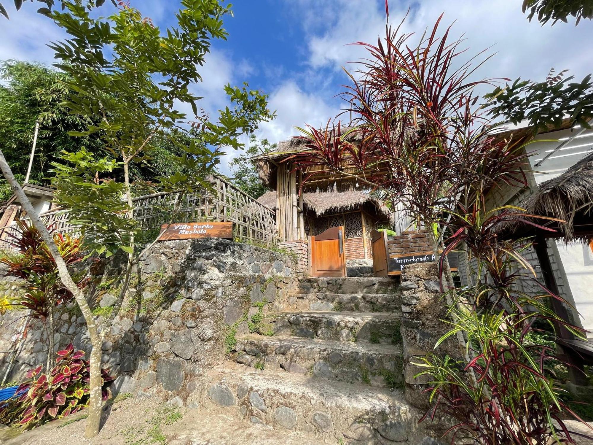 Villa Bambu Rinjani & Restaurant Senaru Exterior photo