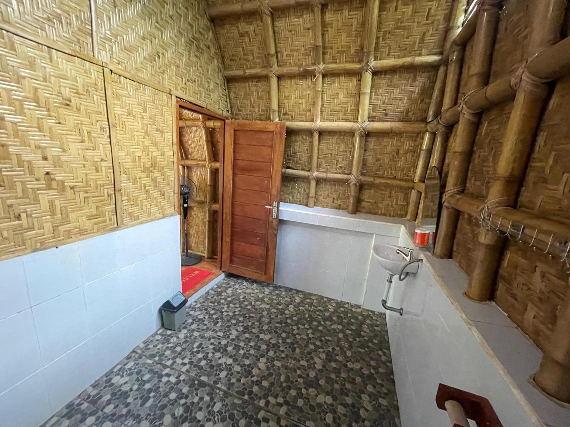 Villa Bambu Rinjani & Restaurant Senaru Exterior photo