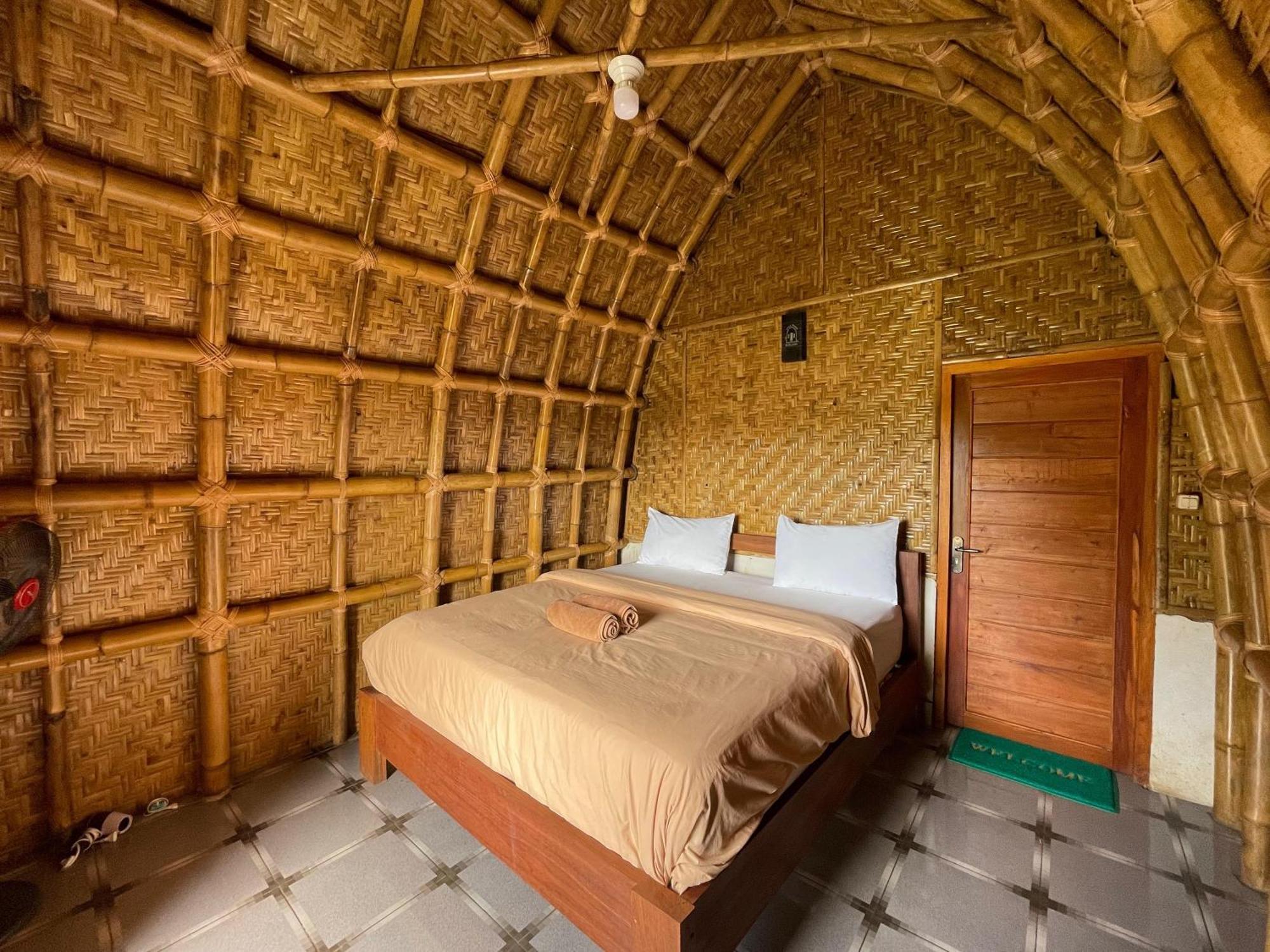 Villa Bambu Rinjani & Restaurant Senaru Exterior photo